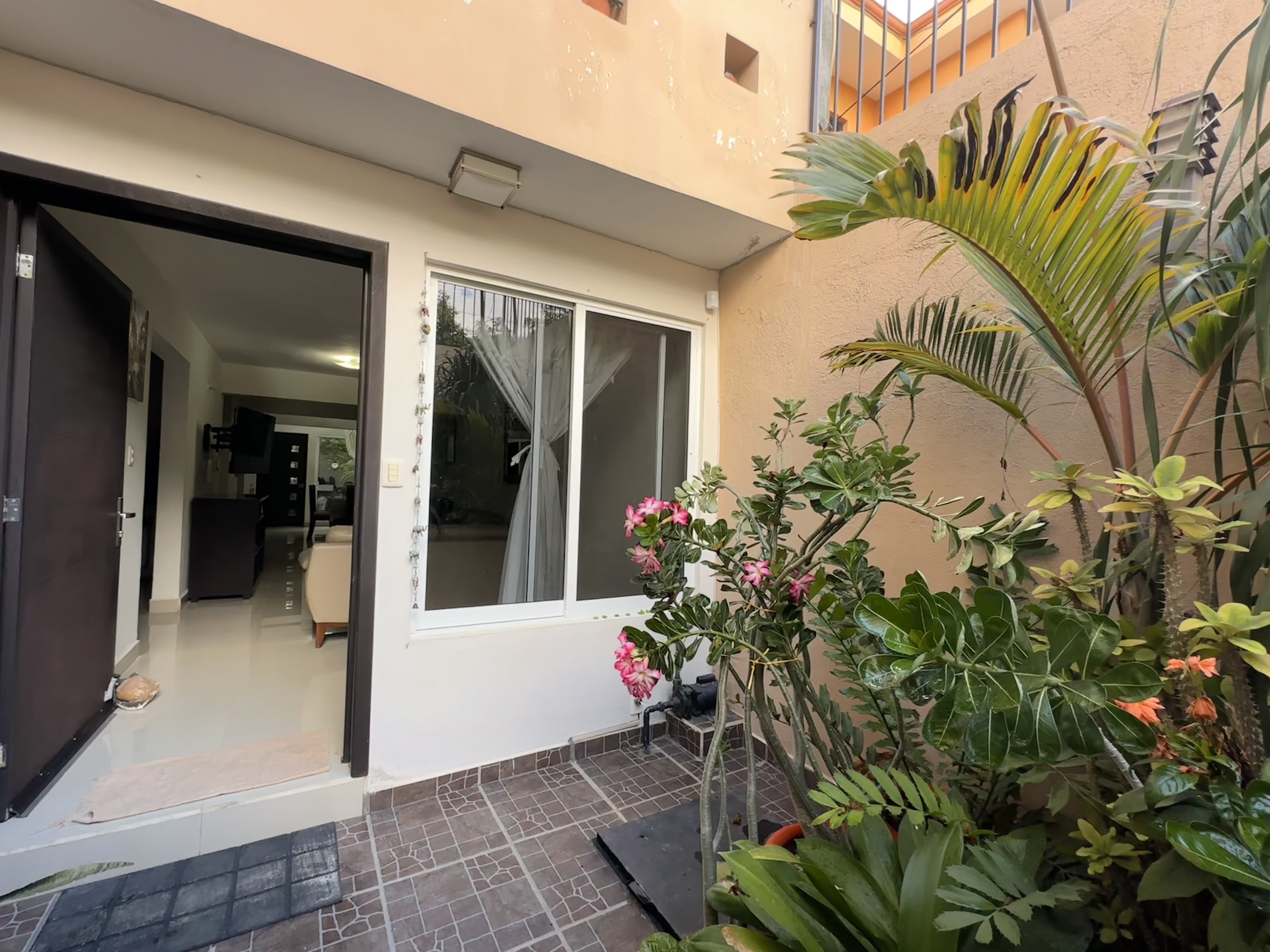 Imagen 2 de Casa Col Laguitos